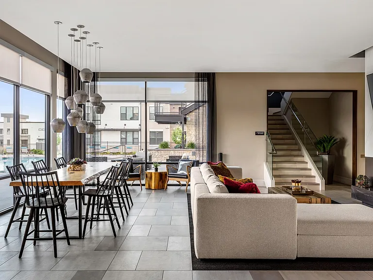 Resident Lounge with Dining Area and Comfortable Seating