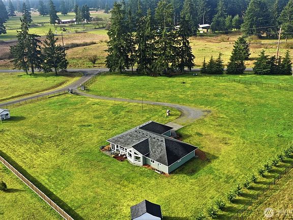 4th image of 7540 182nd Trail SW