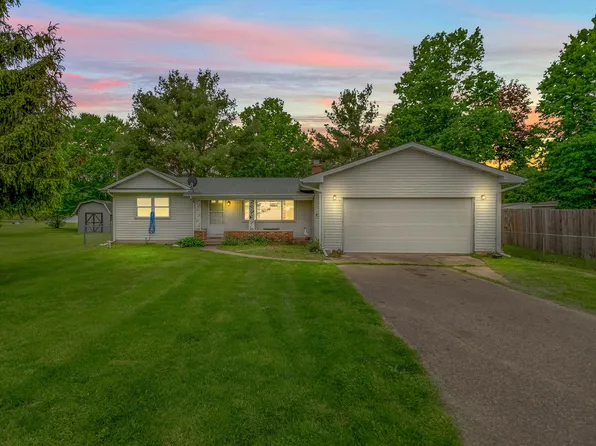 507 Clinton St, Homer, MI 49245