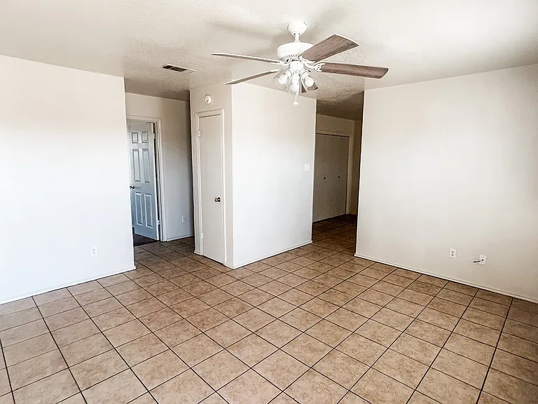 1808 Windward Dr #D — Photo 1