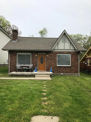 1407 Meridian St Photo 1