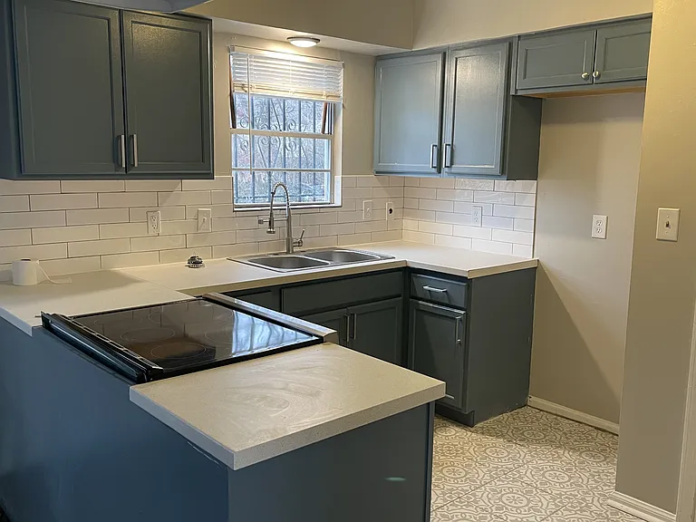 7344 Wayne Ave #2 — Photo 13