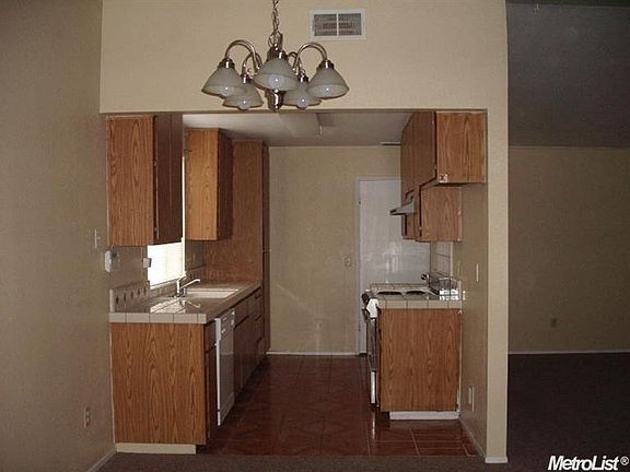5th image of 5020 Clover Glen Way
