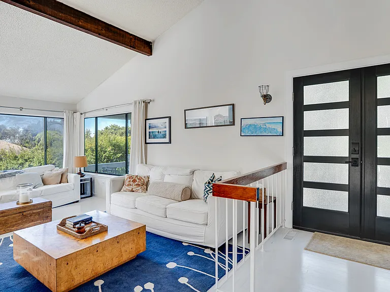 155 S Fairview Ave — Photo 16