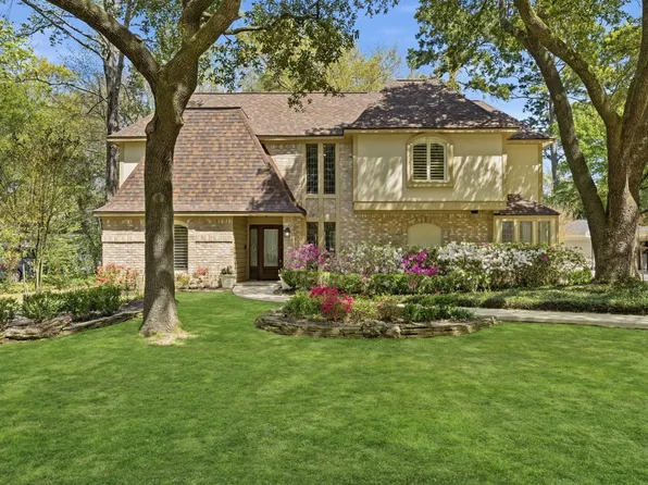 20 Falling Star Rd, Spring, TX 77381