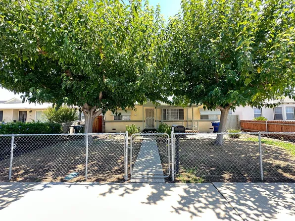 200 Western Dr, Bakersfield, CA 93309
