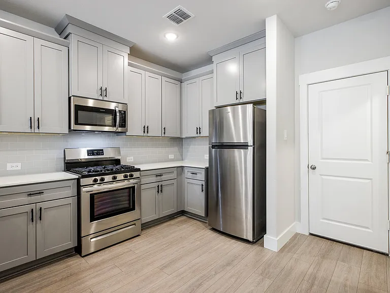 4502 Smokey Quartz Ln — Photo 9