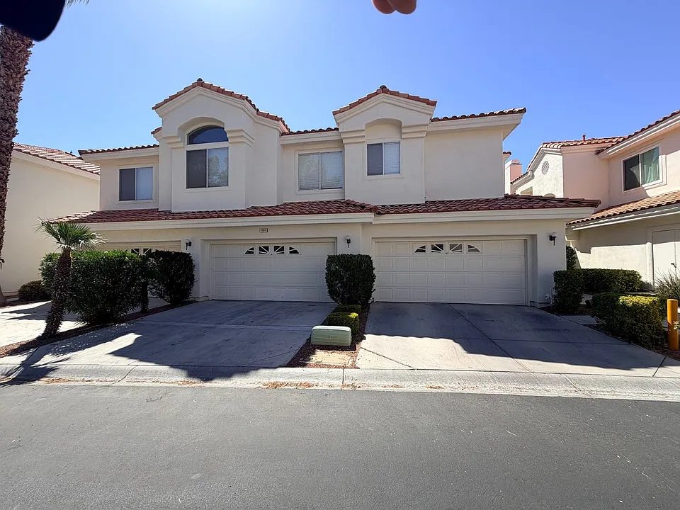 7605 Rolling View Dr #101