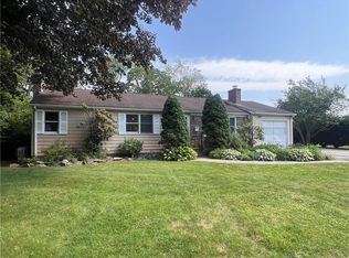90 Landis Dr, Warwick, RI 02818