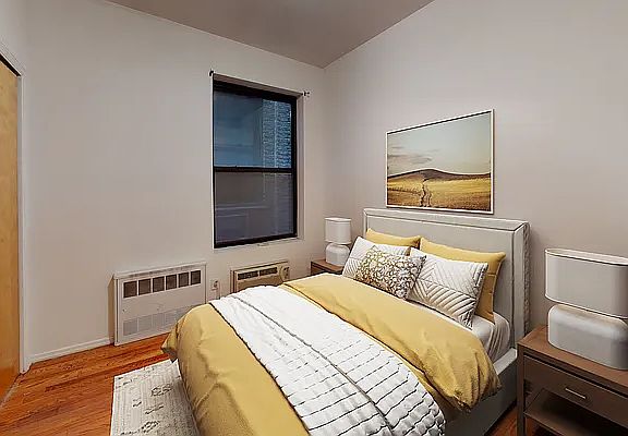 2nd image of 230 E 87th St APT 3C