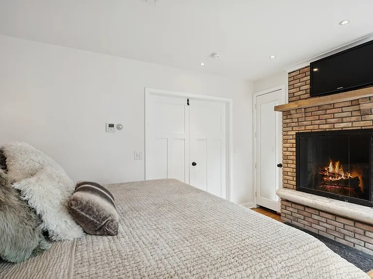24 Pleasant Ln — Photo 28