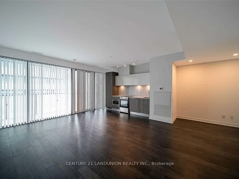 50 Charles St E #4207 — Photo 2