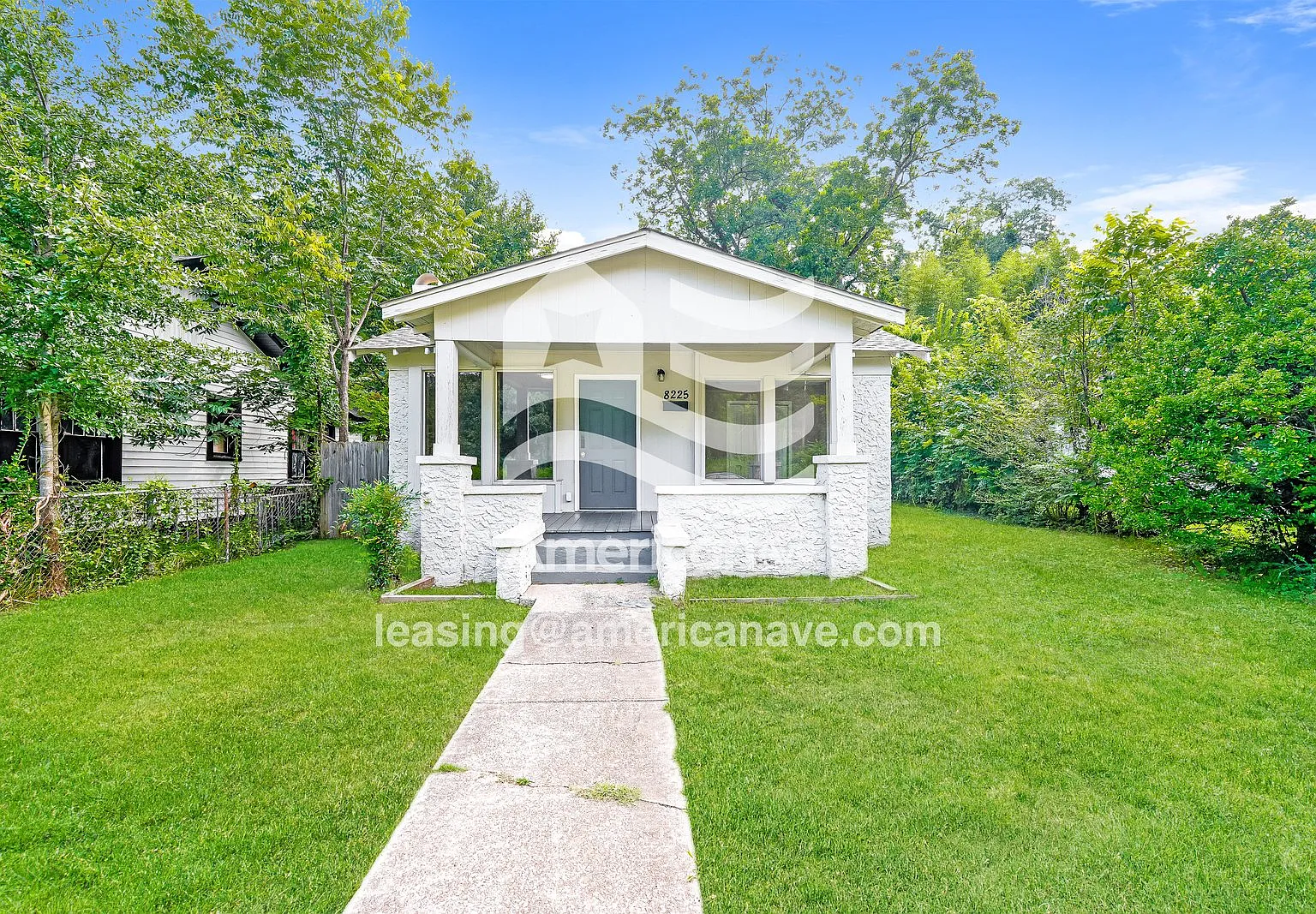 3 bed, 1.0 bath, 1052 sqft, $760 — Photo 1