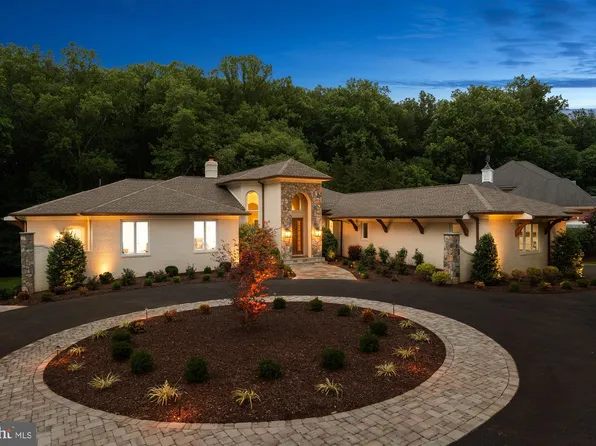 1101 Leigh Mill Rd, Great Falls, VA 22066
