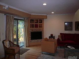 1st image of 15 Cold Harbour Ln