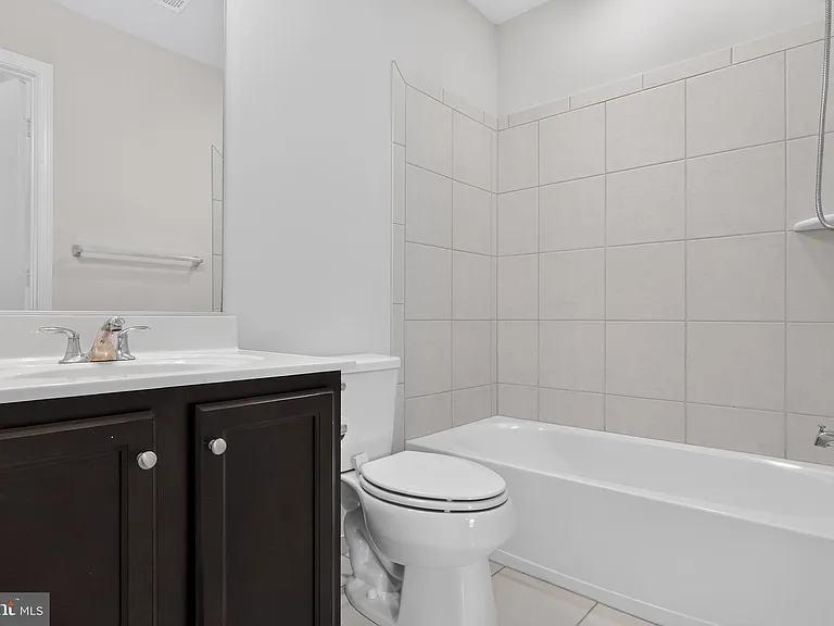 12241 Bluffwood Ter — Photo 29