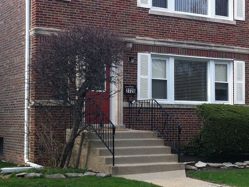 2726 W Giddings
