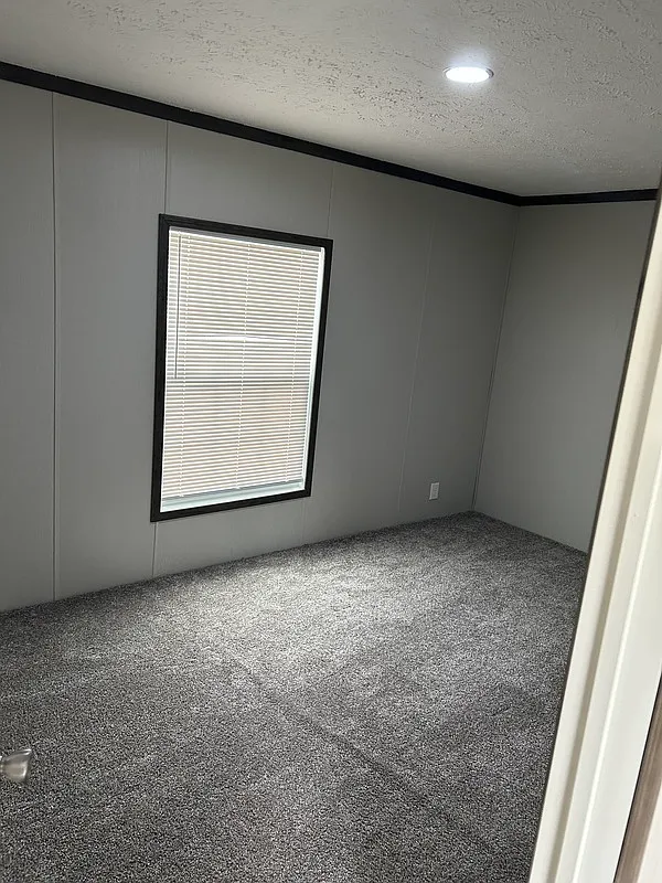 3 bed, 2.0 bath, $1,250 — Photo 3
