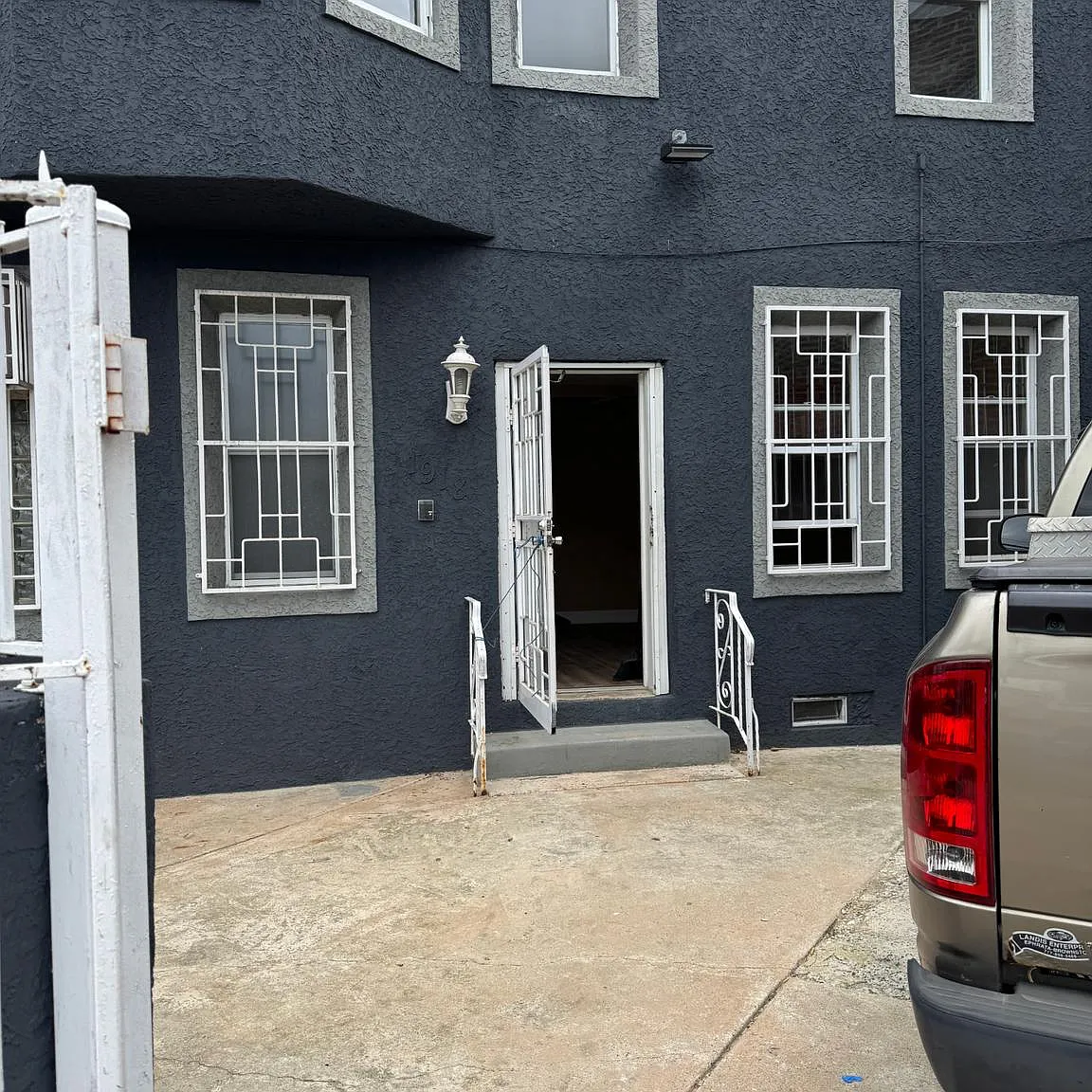 3 bed, 1440 sqft, $1,650 — Photo 1