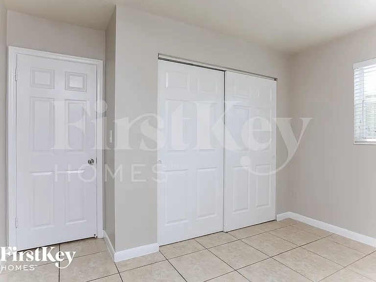 2230 NW 42nd Ave — Photo 13