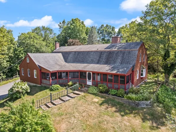 284 Martins Pond Rd, Groton, MA 01450