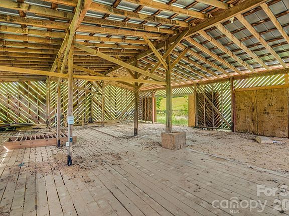 27th image of 435 Upper Glady Fork Rd