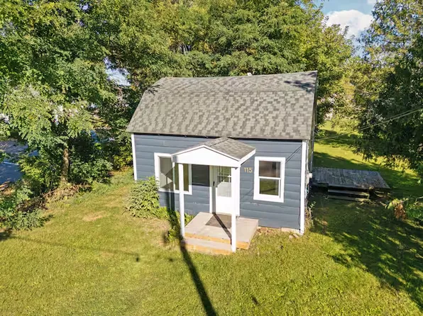 115 McKenzie St, East Jordan, MI 49727