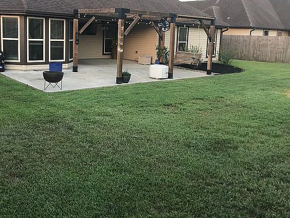 3rd image of 6425 Kerrville Ln