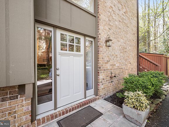 3rd image of 10620 Great Arbor Dr
