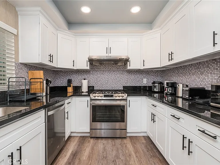 17958 Nearbank Dr — Photo 22