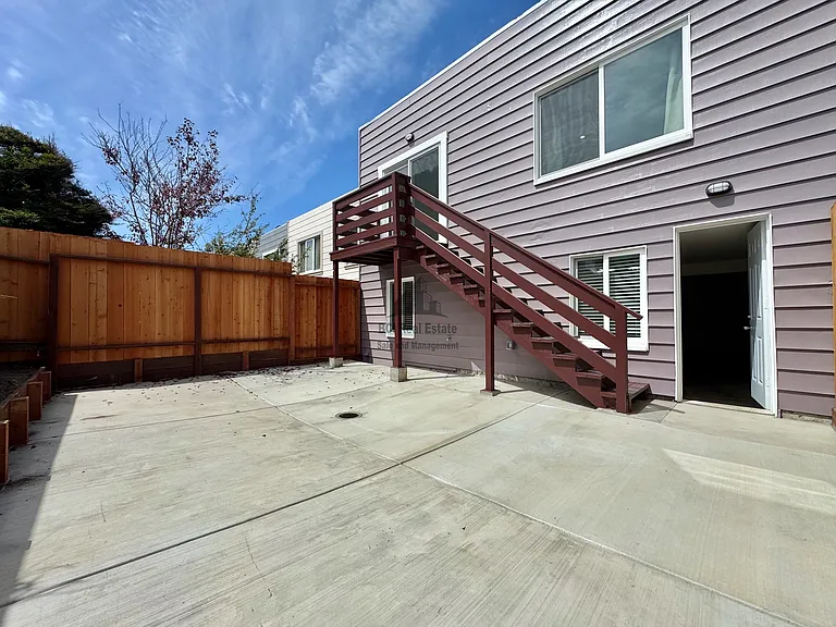 2114 35th Ave — Photo 34