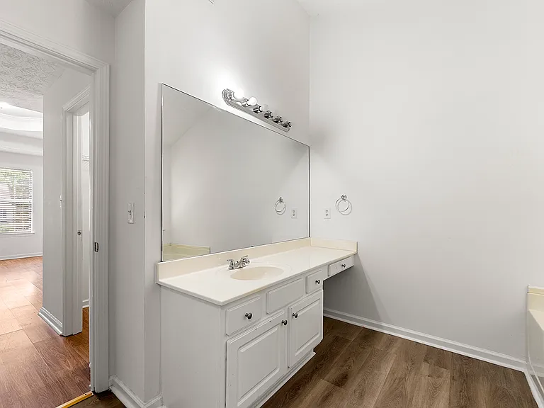 1450 Wilkes Crest Dr — Photo 11