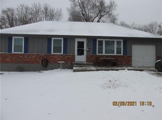 4019 Surrey Ln, Independence, MO 64055