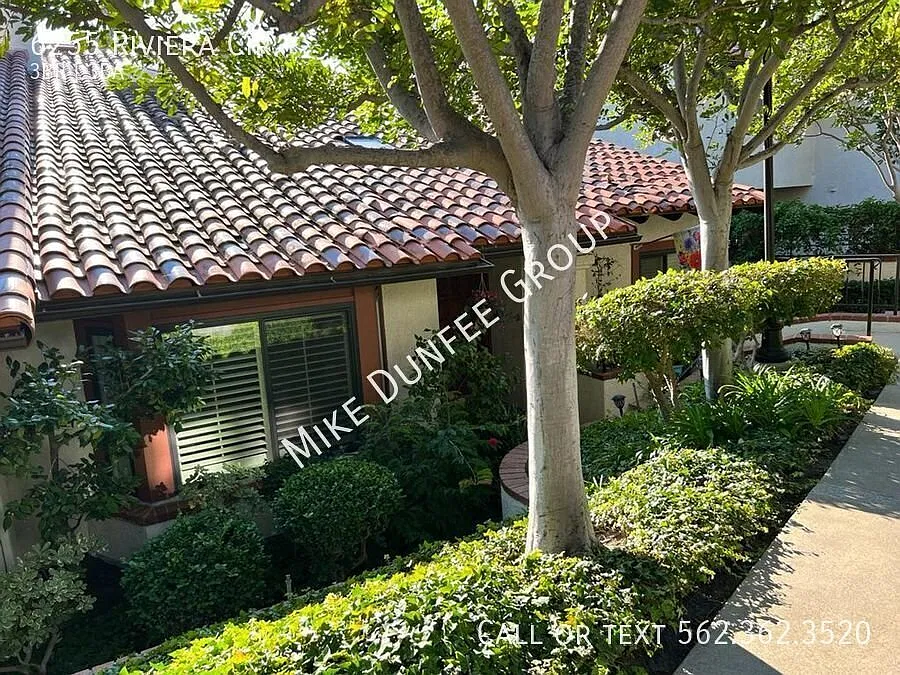 Fully Furnished Three Bedroom Townhouse in Bixby Riviera — Photo 3