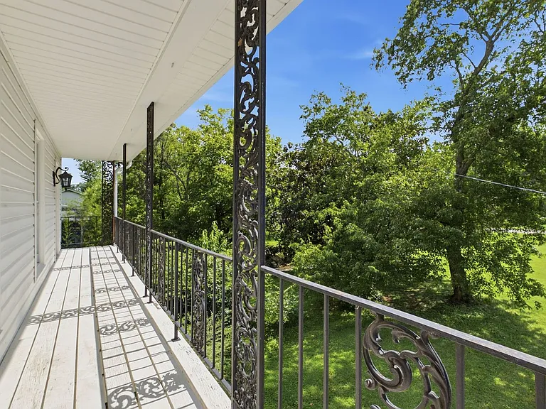 1303 General Macarthur Dr — Photo 31
