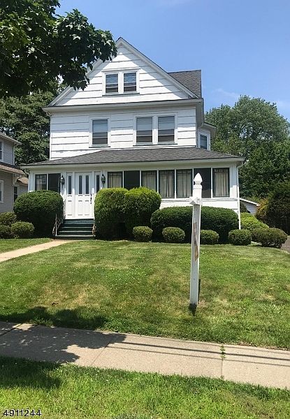 2nd image of 270 Linden Ave