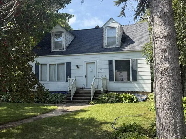 823 S 15th Ave, Sturgeon Bay, WI 54235