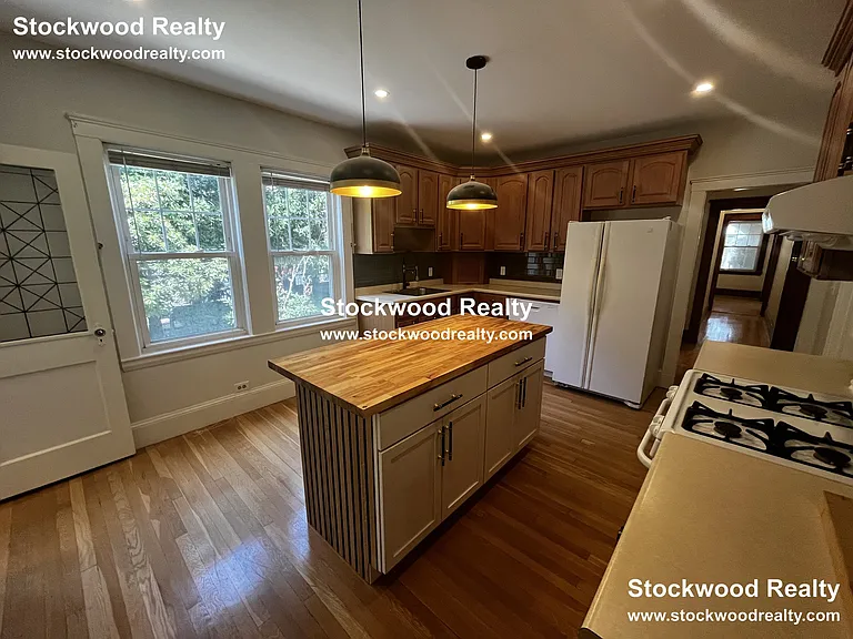 72 Harvest St #1R — Photo 6