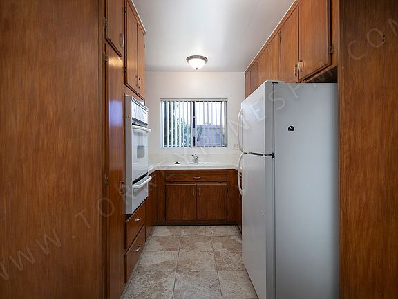4th image of 2150 Thomas Ave APT 10