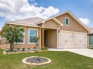 8425 Smokey Creek Pass, Fort Worth, TX 76179
