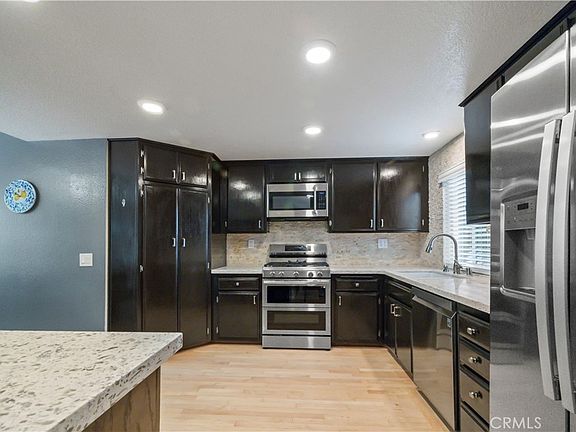 5th image of 766 S Langtree Ln