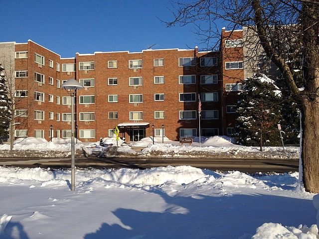 1st image of 222 Madison St Unit 505