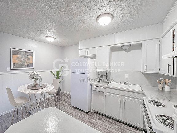 4th image of 1320 53rd St Unit C