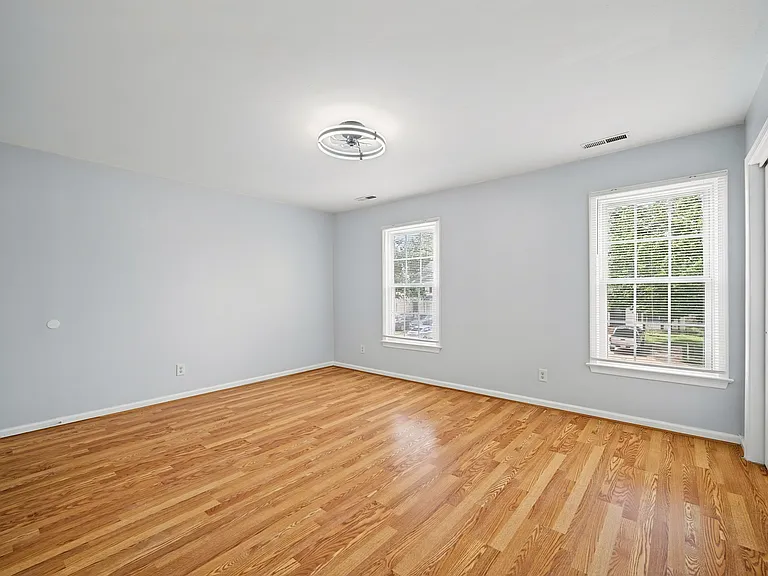 254 Weller Blvd — Photo 19