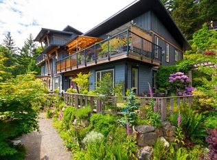 726A Belterra Rd #207, Bowen Island, BC V0N