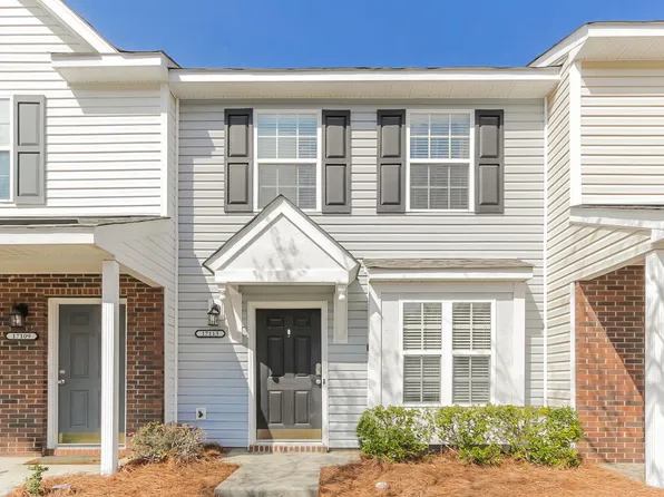 17113 Greenlawn Hills Ct, Charlotte, NC 28213