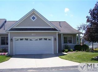 11454 N Lake Dr, Holland, MI 49424
