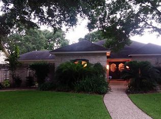 2542 Pecan Dr, Rosenberg, TX 77471