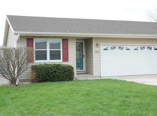 2804 Carrousel Ln, Janesville, WI 53545