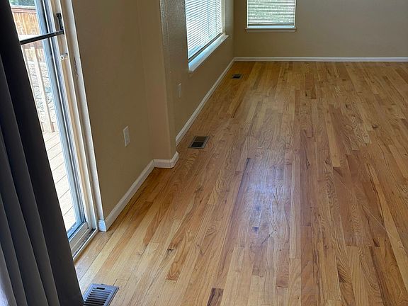 patio view in dinning area